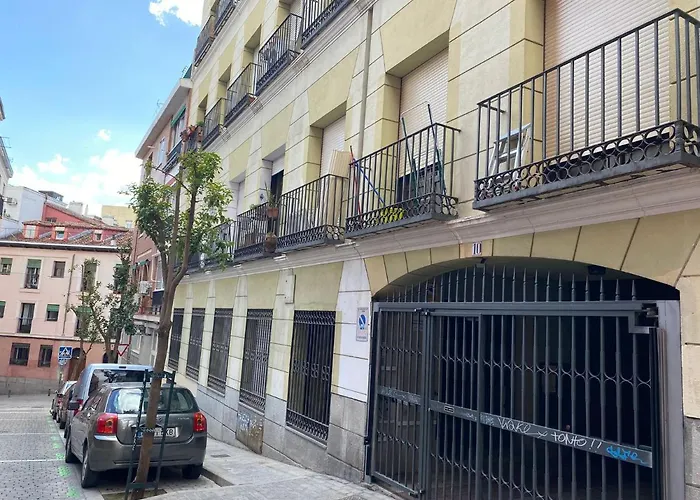 Centro Barrio Embajadores 01
