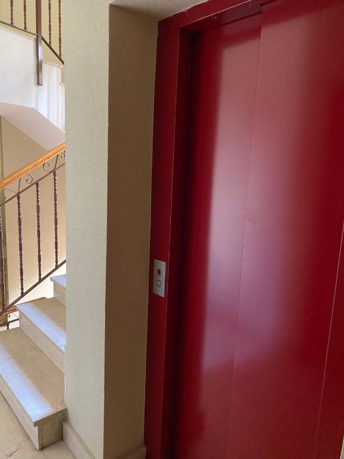 Apartamento Centro Barrio Embajadores 01 Madri